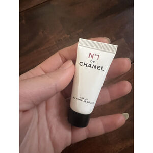 Chanel No. 1 De Chanel Creme - Au Camelia Rouge - Travel Size 5 mL - New